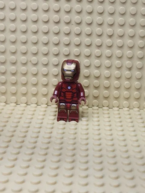 LEGO Marvel Iron Man #sh0825 - Mark 3 Armor - Light Scratches/No Cracks