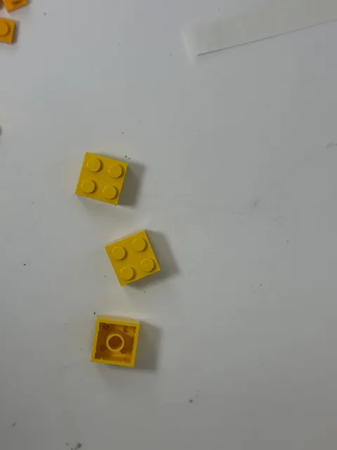 LEGO 2x2 Yellow Brick qty-3 3003
