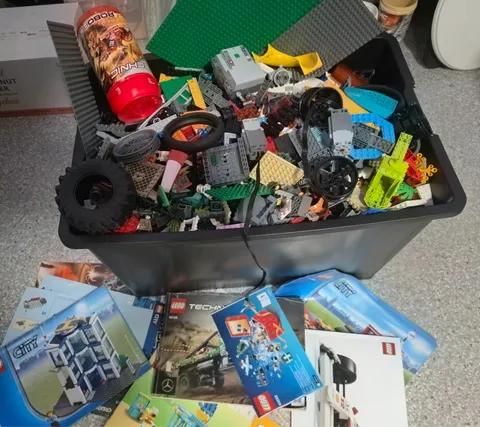 Bulk lot LEGO over 40kg Space, Marvel, Technics, Harry P, City, Speed Champions