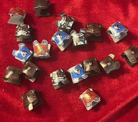 LEGO Vintage Castle Knights Breastplates Lot Mixed As Pictured 18