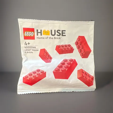 Exclusive From Denmark LEGO House 4000044 Home of the Brick 6pc Red Bricks Pack