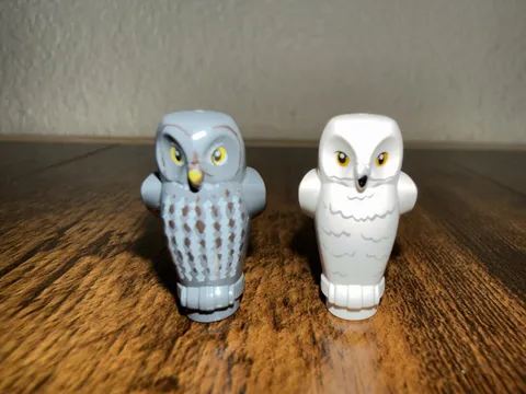 LEGO Harry Potter Grey and White Owl pieces