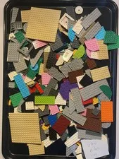 Lego Plates Lot 1.04– Random Selection of Shapes, Sizes and Colors