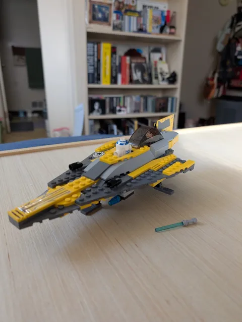 LEGO Star Wars: Anakin's Jedi Starfighter (7669)- EUC *Read Description*