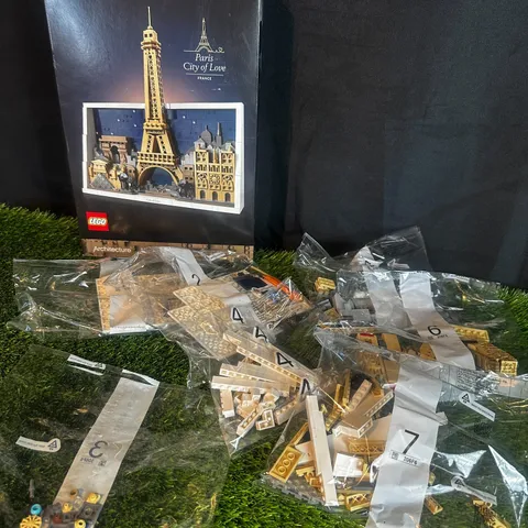 LEGO Architecture: Paris – City of Love (21064) SELLING FOR PARTS SEE PHOTOS