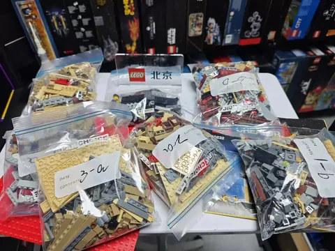LEGO 10232 Icons Palace Cinema 2196 pcs -丨With Instruction丨No box！