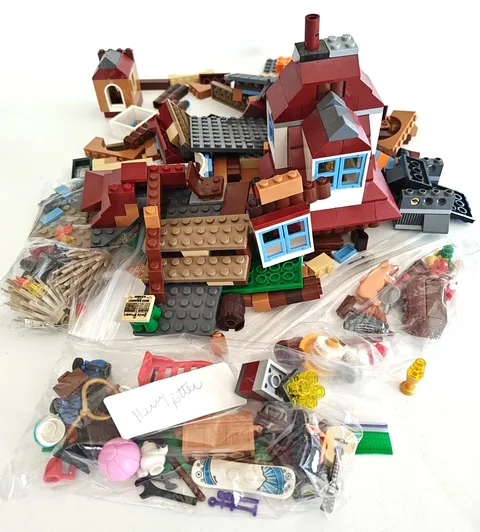 LEGO 1.5 lbs BULK LOT includes many pieces from Harry Potter 75980