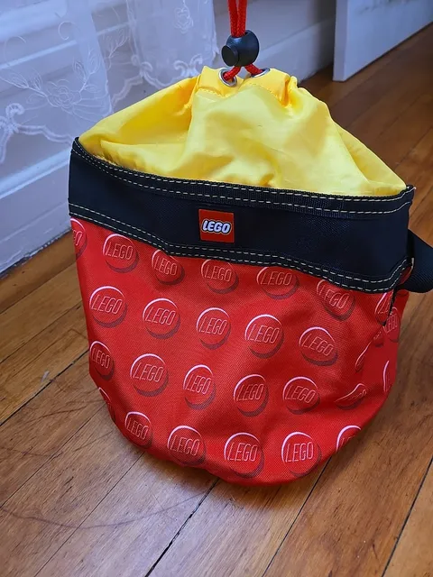 Lego brick Storage Drawstring Cinch tough Bag Travel Yellow Red Legos