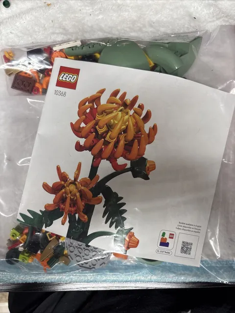 LEGO Botanicals Collection Chrysanthemum Set 10368 With Manual