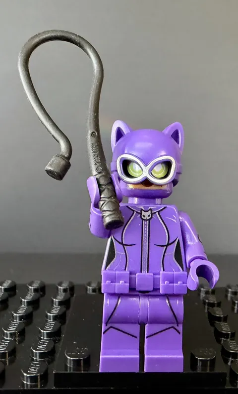 Lego DC Super Heroes Batman Movie CATWOMAN Minifigure SH330 from 70923