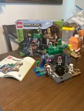 LEGO Minecraft: The Skeleton Dungeon (21189)