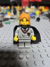 UK LEGO HARRY POTTER GINNY WEASLEY MINIFIGURE FIGURE GRYFFINDOR SCHOOL UNIFORM