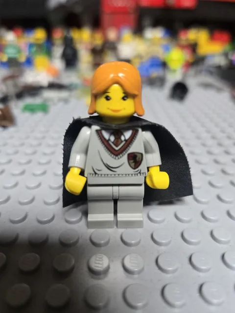 UK LEGO HARRY POTTER GINNY WEASLEY MINIFIGURE FIGURE GRYFFINDOR SCHOOL UNIFORM