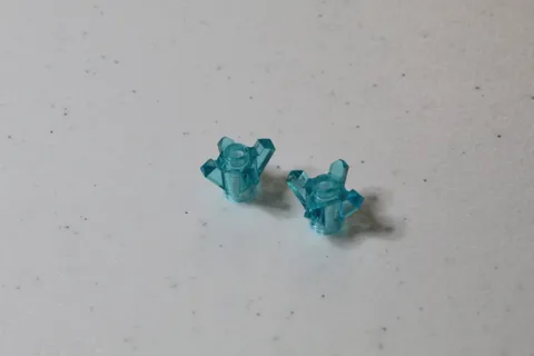 (2) LEGO Trans Light Blue 1x1 Rock Crystal with 4 Points 11127