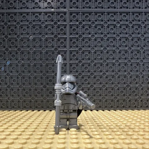 LEGO Captain Phasma mini-figure 75201
