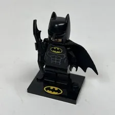 LEGO DC Super Heroes minifigure BATMAN 76011