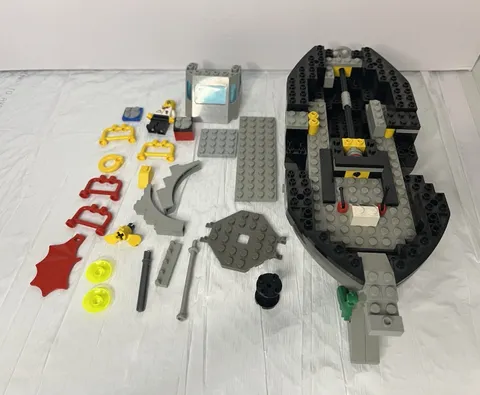 LEGO 6493 Flying Time Vessel 1996 w/ Minifigure Parts Lot