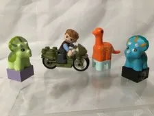 LEGO duplo Jurassic world Owen motorcycle & dino figures