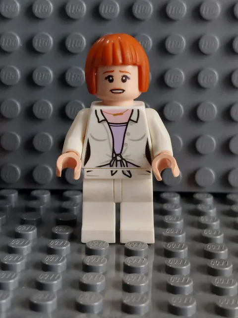 Lego Jurassic World 75917 - Claire Dearing Minifigure - Used - See Photos