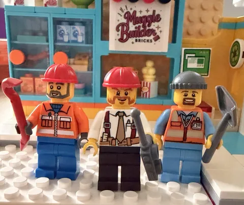 Lego City Construction Foreman With Worker Minifigures And Accessories