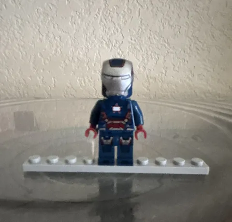 LEGO Marvel Iron Man Minifigure Blue Armor Suit Superhero Figure