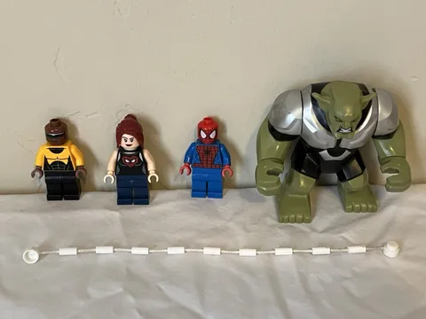 LEGO Ultimate Spider-Man Spider-Helicopter Rescue Minifigure Lot of 4