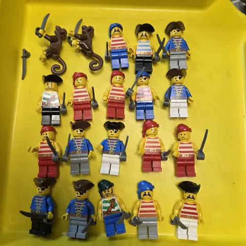LEGO Pirates Minifigures Lot Of 20 Pirate Mini Figures #4