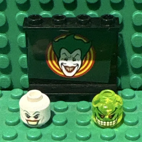 LEGO The Joker Printed Panel Screen + 2 Minifigure Heads Lot, 3 Pieces