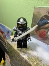 LEGO minifigures black Ninja Ninjago figure toy golden weapon