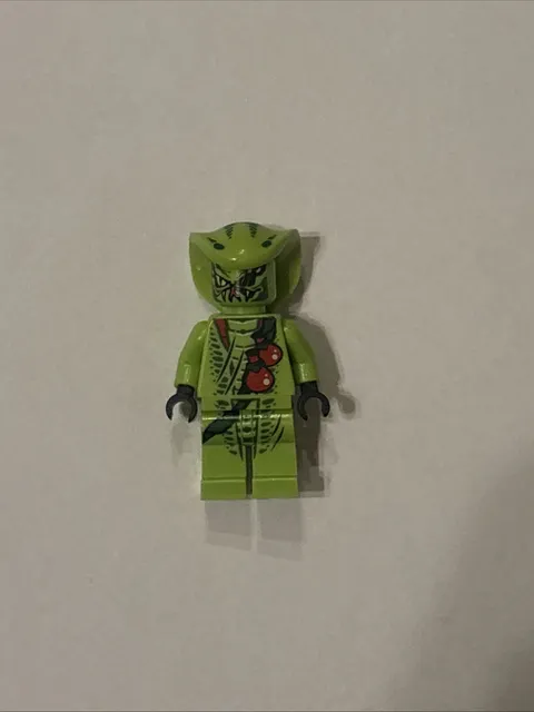 Lego Ninjago Minifigure Lasha Snake 9562