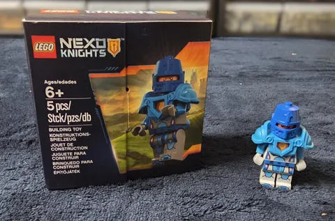 LEGO Nexo Knights Royal Soldier Minifigure w/ Box 853515 Castle Guard Knight