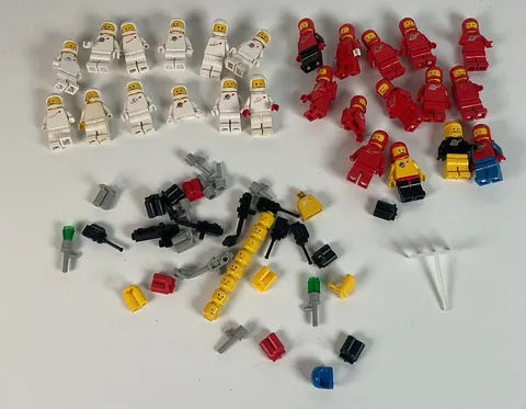 Vintage Lego Spaceman Minifigure Lot | Red | White | Yellow | Accesories | 1970s