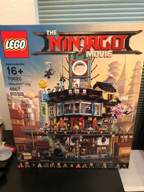 LEGO The LEGO Ninjago Movie Ninjago City (70620) NIB