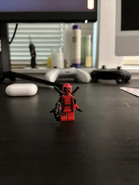 LEGO Deadpool Minifigure sh0032 Rare Mint Exclusive X-Men Chopper Showdown