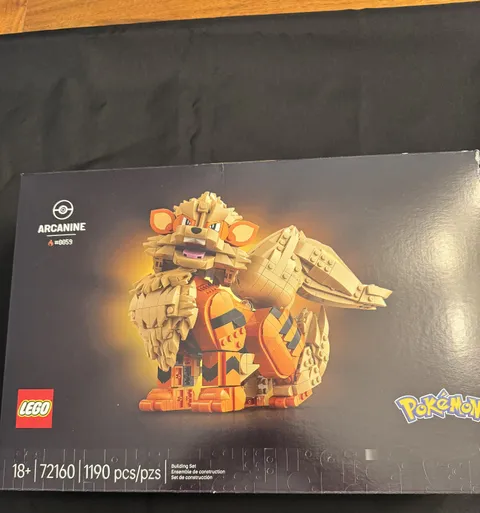 LEGO Pokemon Arcanine (72160) and Eevee (72151) Building Sets