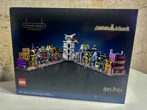 LEGO Harry Potter Diagon Alley 76444 Wizarding Shops 2750 PCS NEW Sealed