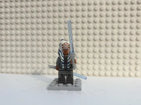 LEGO® Star Wars Ahsoka Tano Minifigure Adult Jedi Master Rebels 75158 sw0759