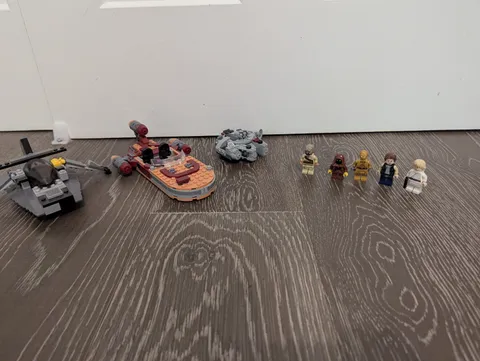 LEGO Mixed Lot Assembled Builds w/ Minifigures Speeder Vehicles/Ship
