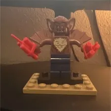 LEGO Werewolf Monster Minifigure Brown Fur Collar Red Hands Dark Blue Legs