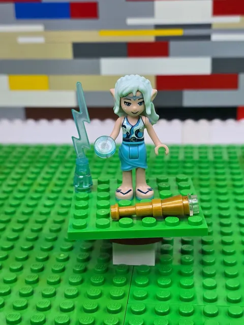 LEGO Naida Riverheart Elf Minifigure 2015