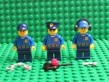 Lot of 3 LEGO Town City Police Officer minifigs cop gold badge policeman TC17