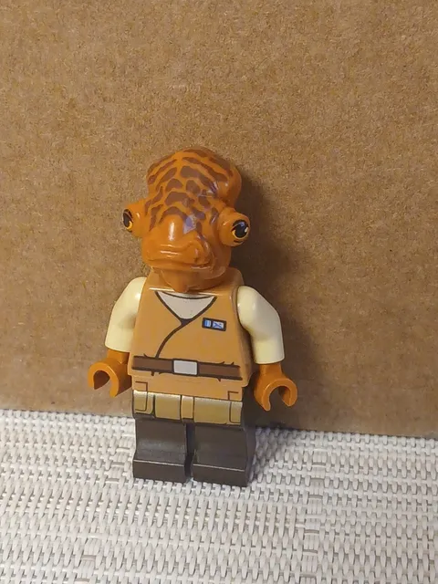 LEGO Star Wars Admiral Ackbar Minifigure (75140) sw0719 - 1H