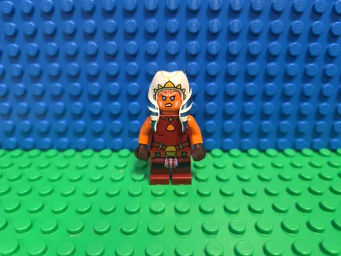 LEGO Ahsoka Tano Minifigure sw1396 75401 Star Wars CMF Lot Rare Retired Jedi HTF