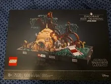 LEGO Star Wars 75330 Dagobah Jedi Training Diorama Luke Yoda R2-D2 1000pcs 18+