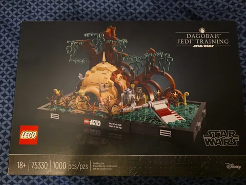 LEGO Star Wars 75330 Dagobah Jedi Training Diorama Luke Yoda R2-D2 1000pcs 18+