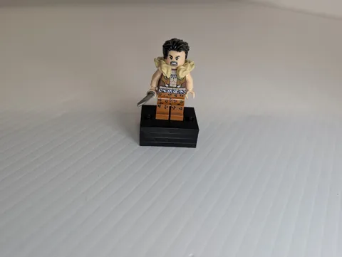 LEGO Marvel Kraven The Hunter Minifigure sh0270 Spider-Man Bridge Battle 76057