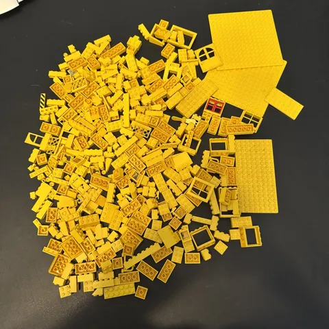 LEGO Lot of 1 Lb 6oz  Random Yellow LEGO pieces 