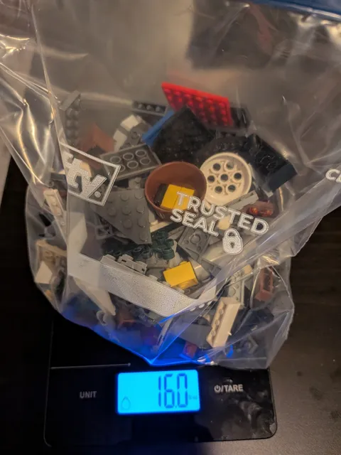 LEGO Bulk 16oz Lot 10
