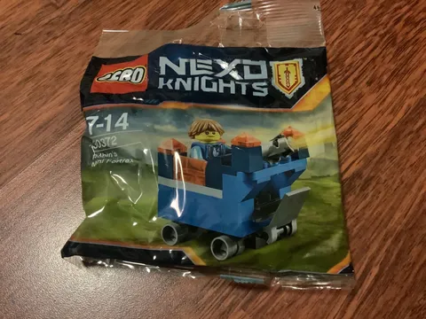 LEGO NEXO KNIGHTS MINIPACK SATCHEL ROBINS MINI FORTRESS 30372 MINIFIG SEALED