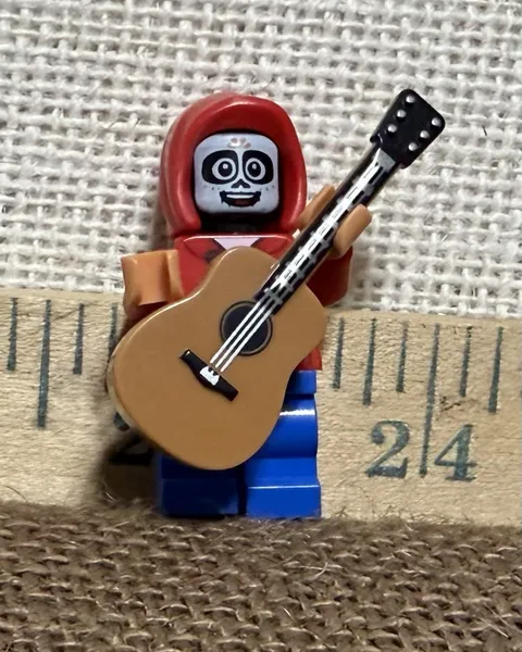 LEGO Disney Series 100 Minifigure Mini Fig Figure 71038 Miguel From Coco